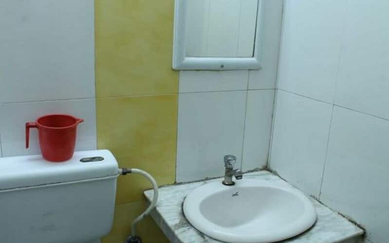 Just Inn Holiday, Mumbai 4